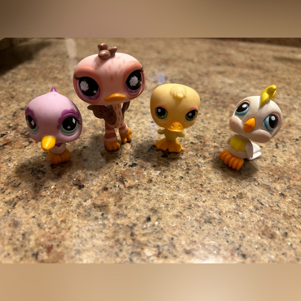 Littlest Pet Shop Birds (Hummingbird, Ostrich, Duck, Cockatoo) 505, 945, 51, 59